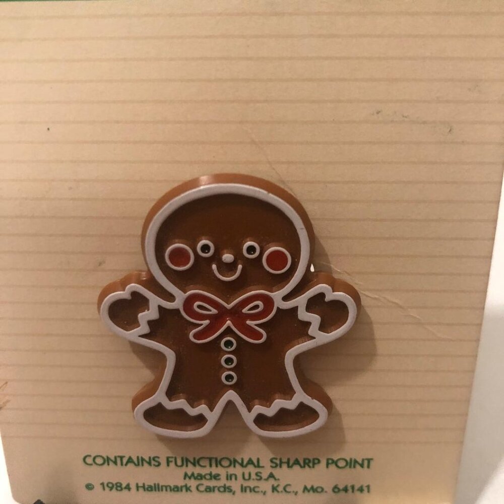 New Vintage Hallmark Holiday Happy Lapel Pin Gingerbread Man 1984 80's Christmas